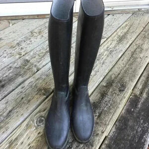 Winner Rain Boots Sz 9